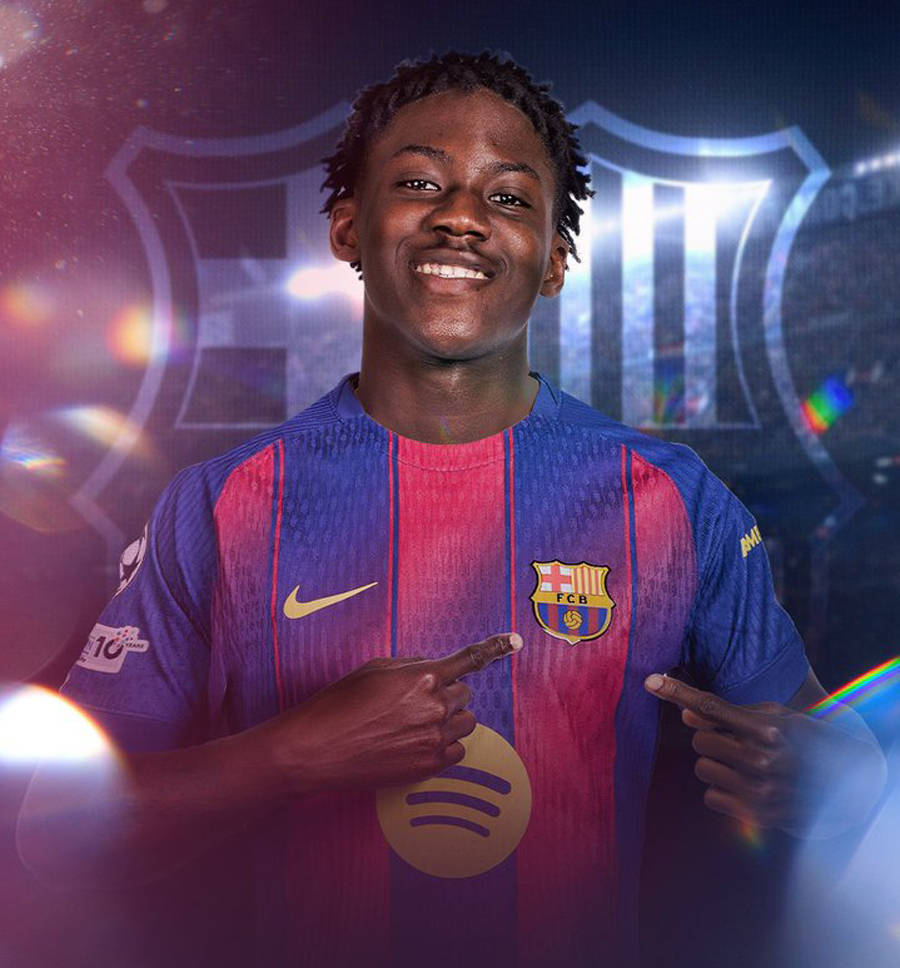 巴萨欲租曼联新帝星替代加维，其已学西班牙语！交换德容传闻再起